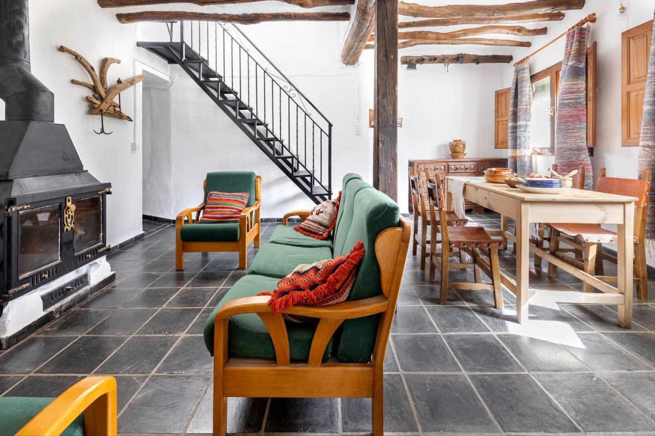 Casa Rural El Fuerte De Atabuey Trevélez Eksteriør bilde