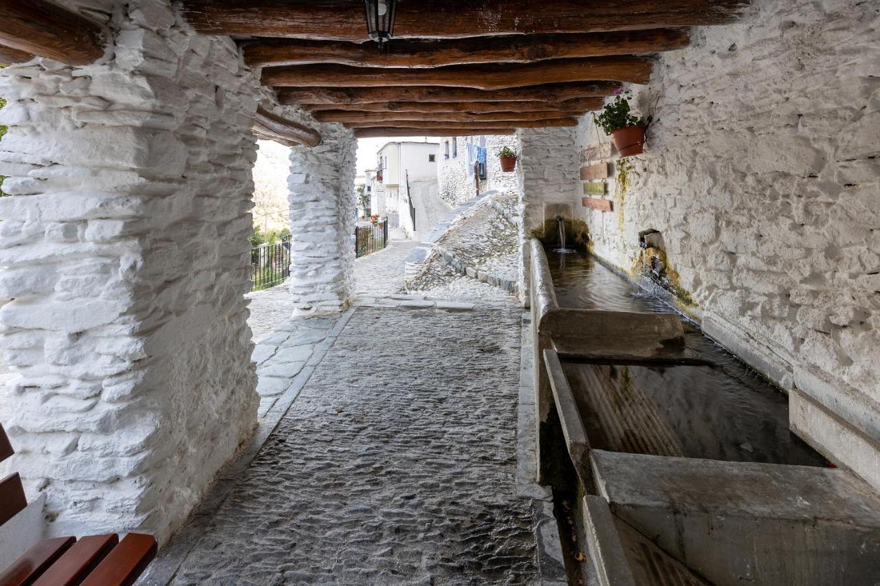 Casa Rural El Fuerte De Atabuey Trevélez Eksteriør bilde